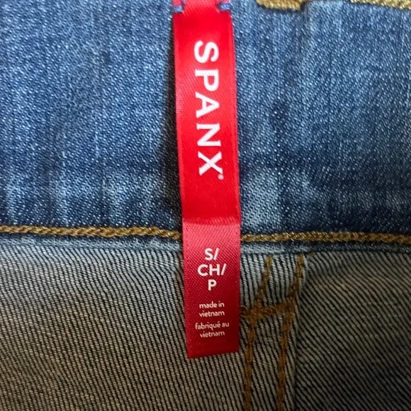 SPANX Front pocket Cropped Jeans - Picture 5 of 6